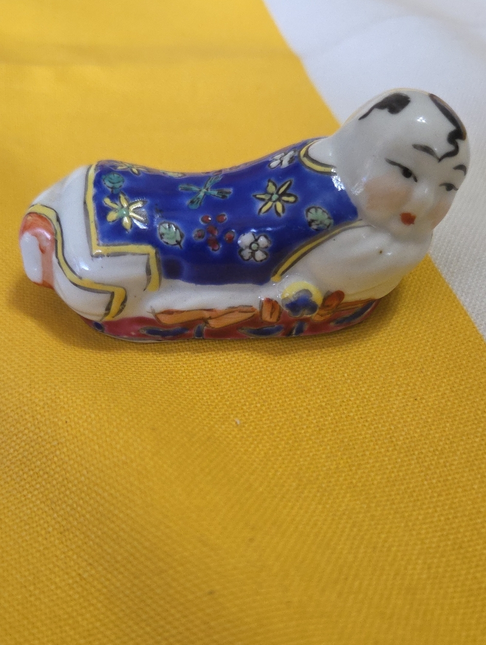 Vintage Asian Porcelain Figural Chopstick Rest Reclining Figure Hashioki